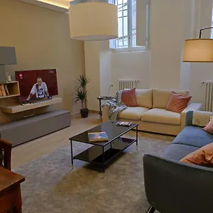https://sweet-home-capponi.it-tuscanyhotel.com