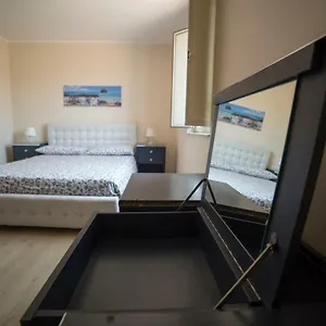 https://yellow-orange-catania-ognina.catania-hotels.net